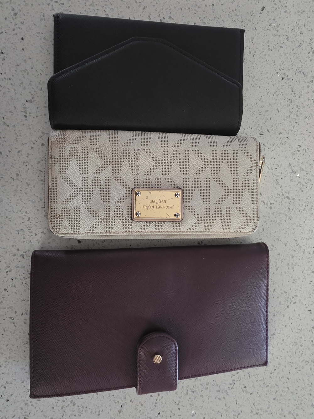 Michael Kors Beige Logo Zip Wallet